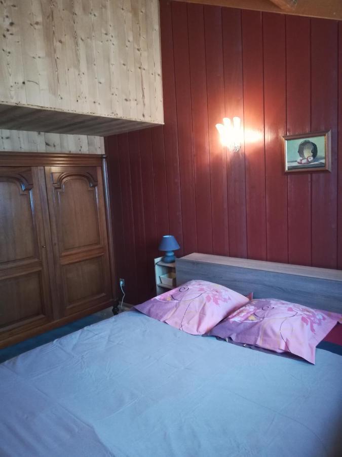 Gite La Ferme De Baffour La Chaise Dieu Bagian luar foto